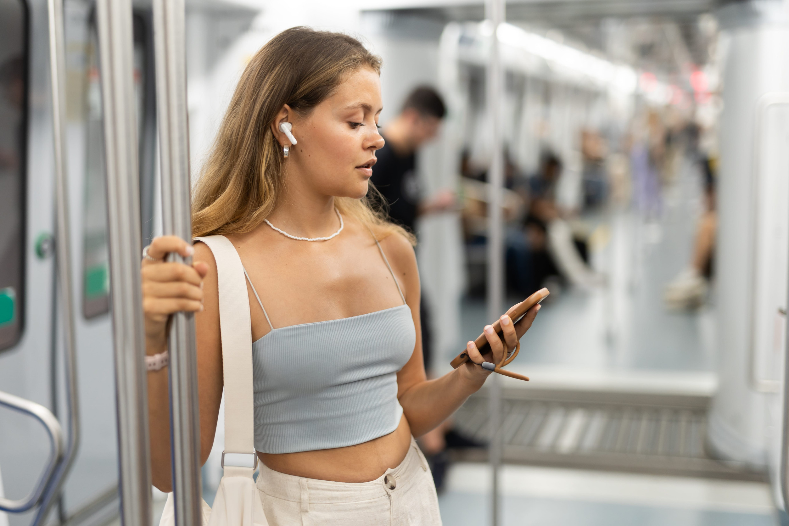 Best Noise Cancelling Earbuds for Travel (2026 Guide)